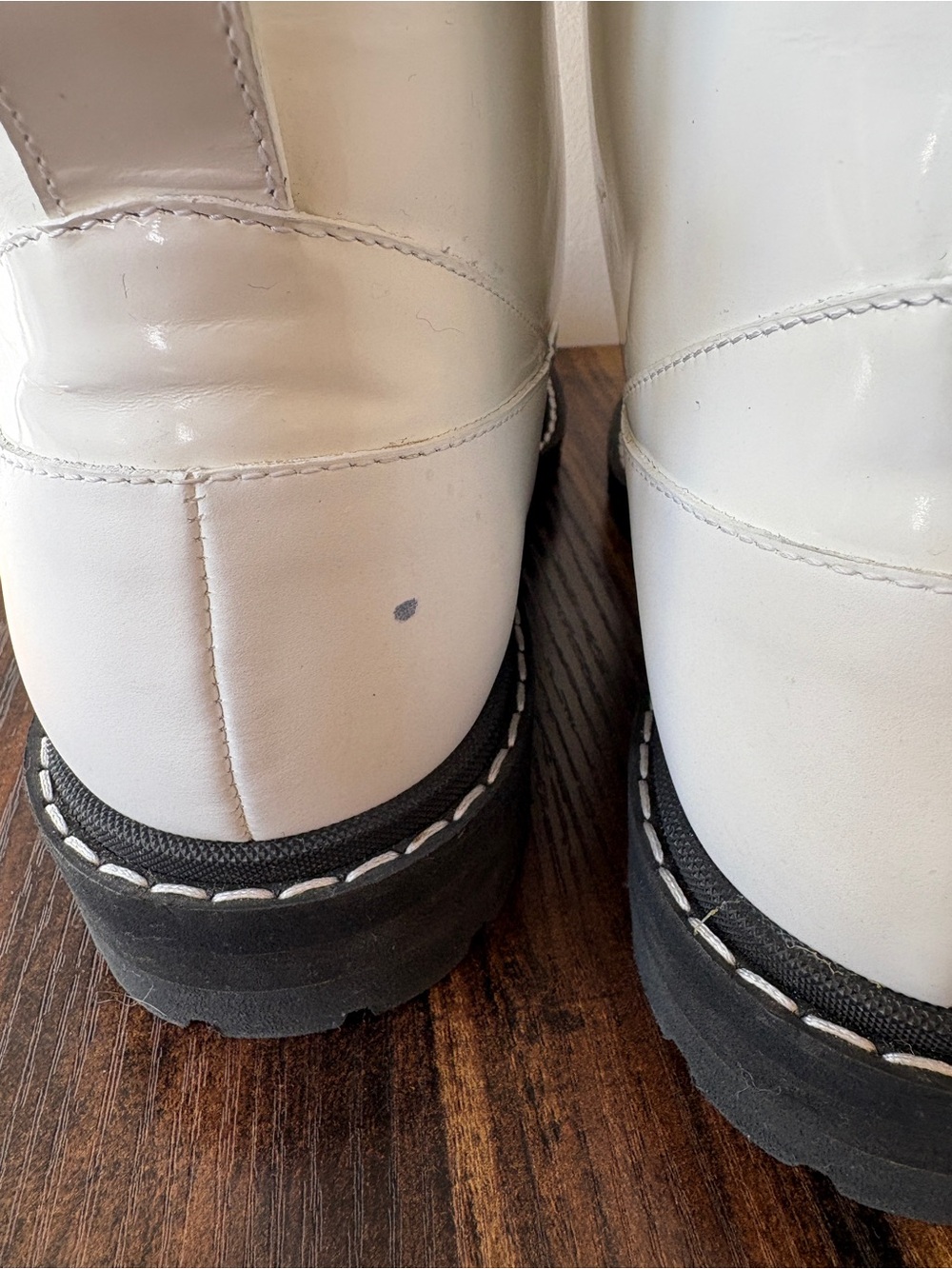 Jimmy Choo Voyager Heated White Leather Shearling Winter Boots EU 41 - Picture 9 of 16